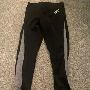 GK warm up capri leggings